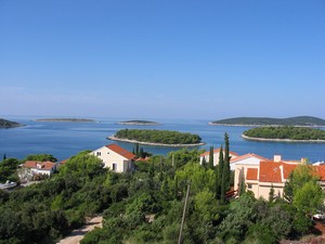 Apartments Maslinica 4